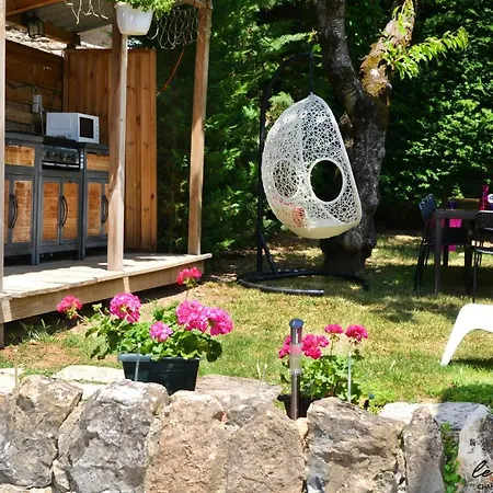 Apartmán With One Bedroom In With Shared Pool Enclosed Garden And Wifi *